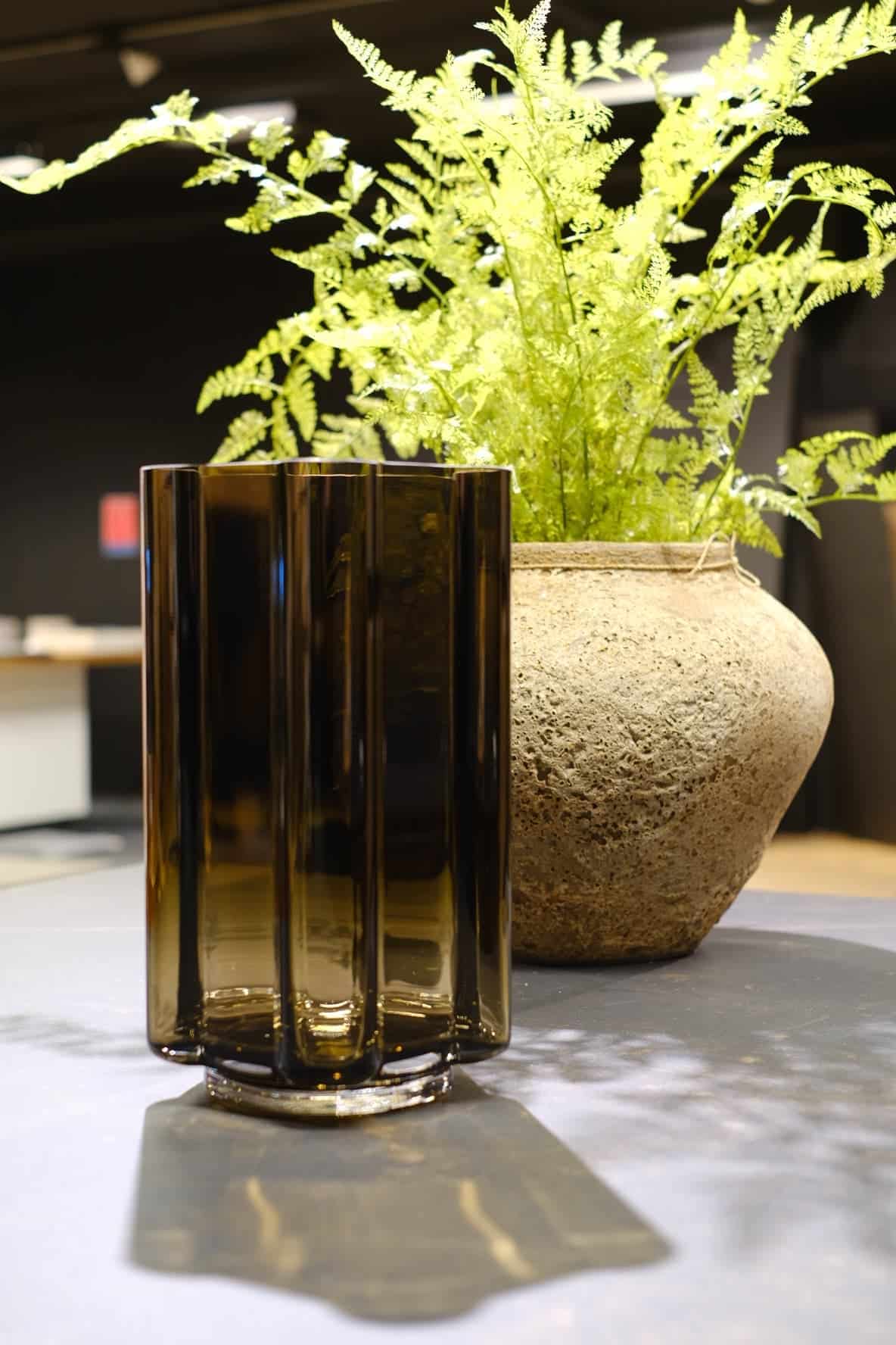 Louise Roe Funki Vase Rounded Smoke H34cm - Bilde 2