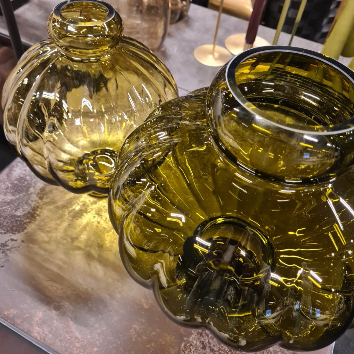 Louise Roe Balloon Vase 01 Glass Olive 25 cm