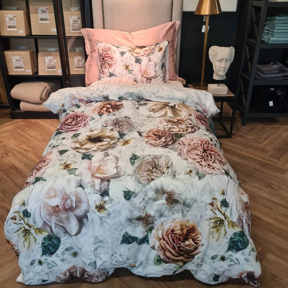 Designers Guild Pahari Tuberose Dynetrekk