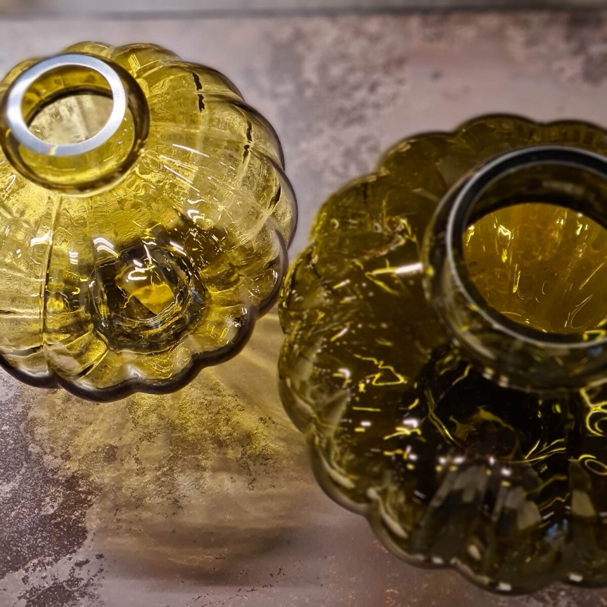 Louise Roe Balloon Vase 01 Glass Olive 25 cm