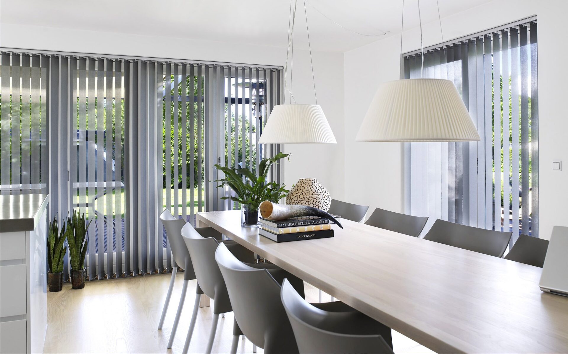 Lamellgardiner fra Luxaflex hos Interiørfaghuset T. Lund