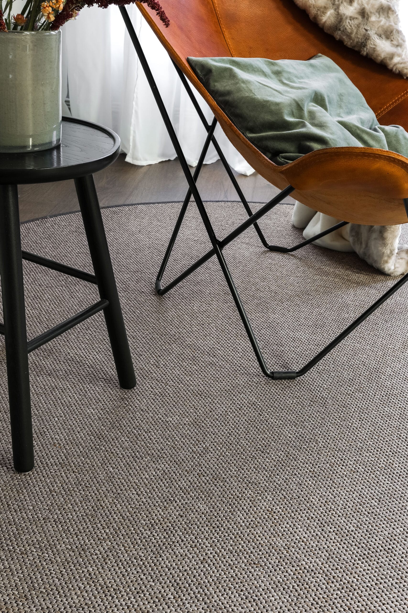 Nexus Brown - Rundt teppe