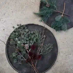 Elegant kastanjegren på 38 cm – perfekt som dekorasjon i vase, bordoppsats eller som naturlig detalj i interiøret.