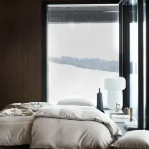 Omslutt deg i ren, lun komfort med Høies mykeste flanell – Casper gir varme, pusteevne og minimalistisk eleganse.