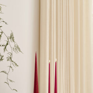Ester & Erik Stearinlys Winter Berry No. 36 – 32 cm Matt - Bilde 3