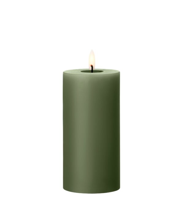 Eksklusivt LED-kubbelys fra Ester & Erik i elegant design med naturtro flamme og matt finish. Gir varm og stemningsfull belysning – helt uten åpen ild.