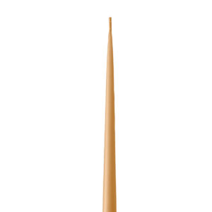 Eksklusive stearinlys fra Ester & Erik i fargen Almond Butter No. 27. 32 cm høye med matt overflate, hånddyppet i Danmark – elegante og tidløse lys.