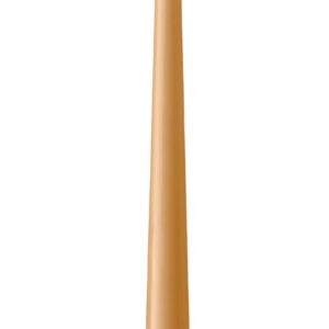 Eksklusive stearinlys fra Ester & Erik i fargen Almond Butter No. 27. 32 cm høye med matt overflate, hånddyppet i Danmark – elegante og tidløse lys.