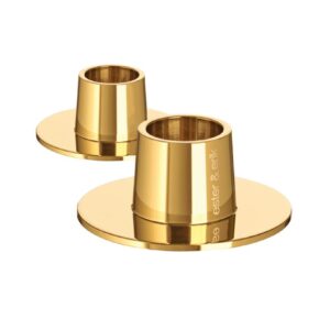 Eksklusiv lysestake fra Ester & Erik i gullfinish. Medium størrelse med glanset overflate – elegant og tidløs design som passer til både taper- og stearinlys.
