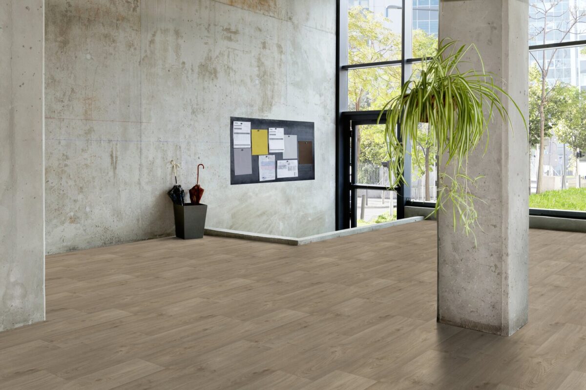 Gerflor Texline Nature Sherwood Nut – naturlig gulvbelegg i nøttebrune toner