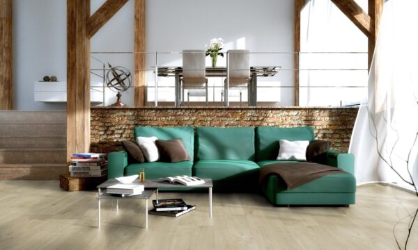 Detalj av Sherwood Bloom 2395 – naturlig struktur og varm trelook