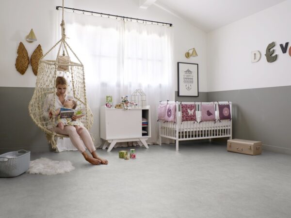 Shade Light Grey – moderne og tidløst gulv til lyse interiører