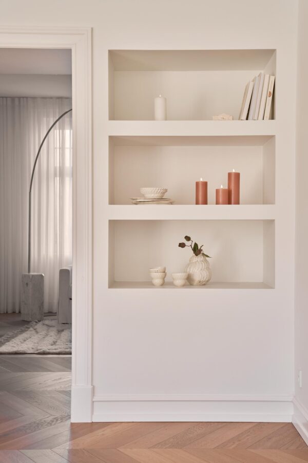 Eksklusivt LED-kubbelys fra Ester & Erik i fargen Rosy Caramel No. 20. 20 cm høyt med realistisk flamme og ekte voks-finish – trygt, elegant og stemningsfullt.