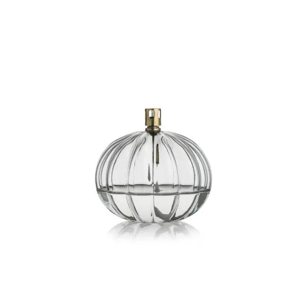 Aurora oljelampe 11 cm i klart glass fra Hadeland Glassverk – munnblåst rund lampe med vakker optikk og tidløs form.