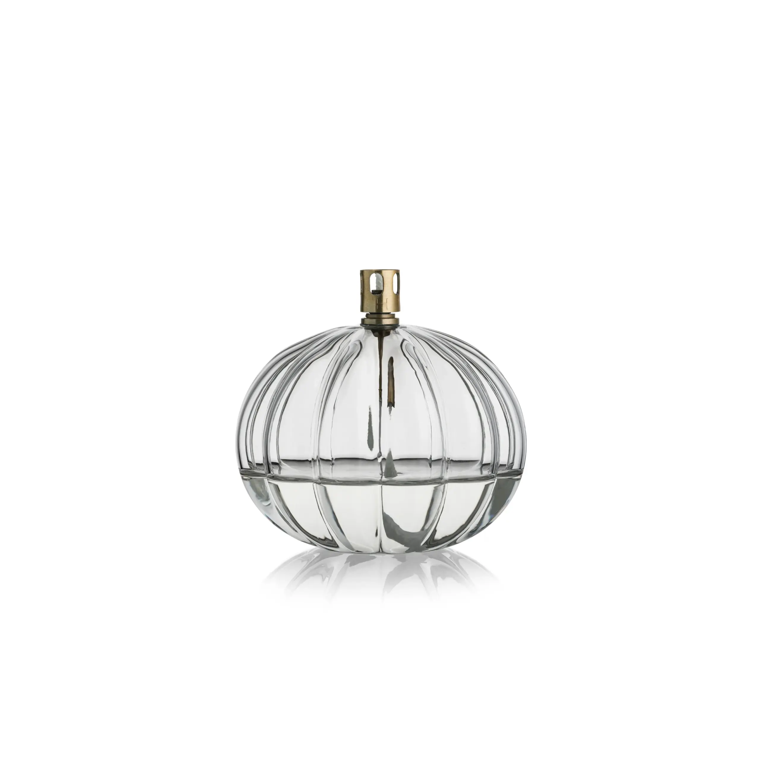 Aurora oljelampe 11 cm i klart glass fra Hadeland Glassverk – munnblåst rund lampe med vakker optikk og tidløs form.