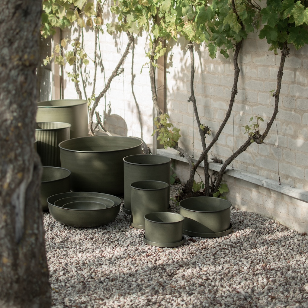 Blomsterpotte sett i metall grønn - Bilde 3