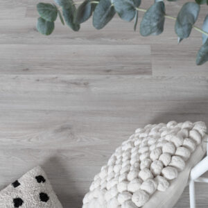 Maxwear Klikkvinyl med kork - Ek Haze lyst eik mønster gulv