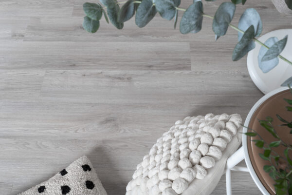 Maxwear Klikkvinyl med kork - Ek Haze lyst eik mønster gulv