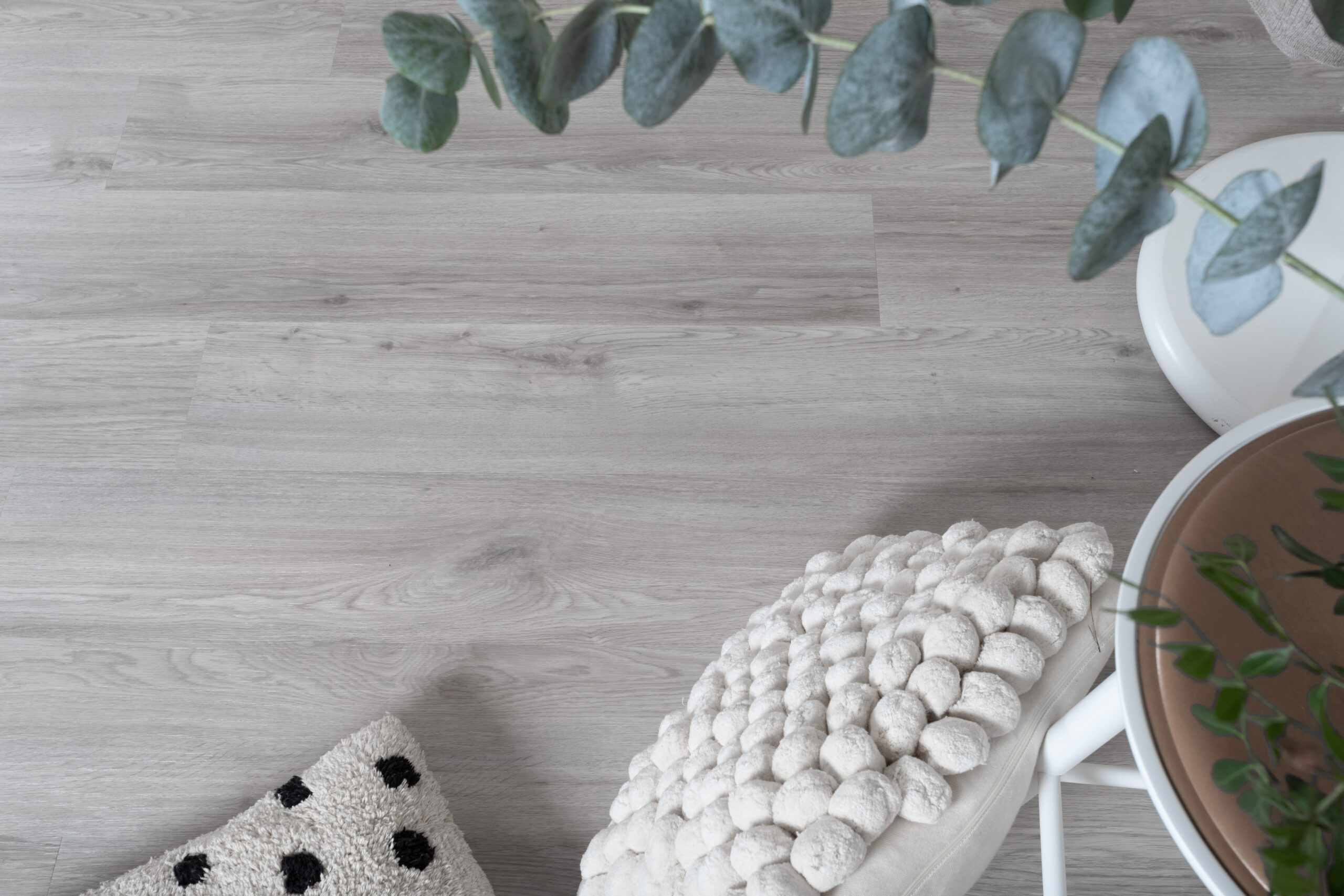 Maxwear Klikkvinyl med kork - Ek Haze lyst eik mønster gulv