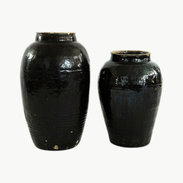 Høy vintage keramikkrukke i sort og brun glasur ca. Ø30 x 50 cm