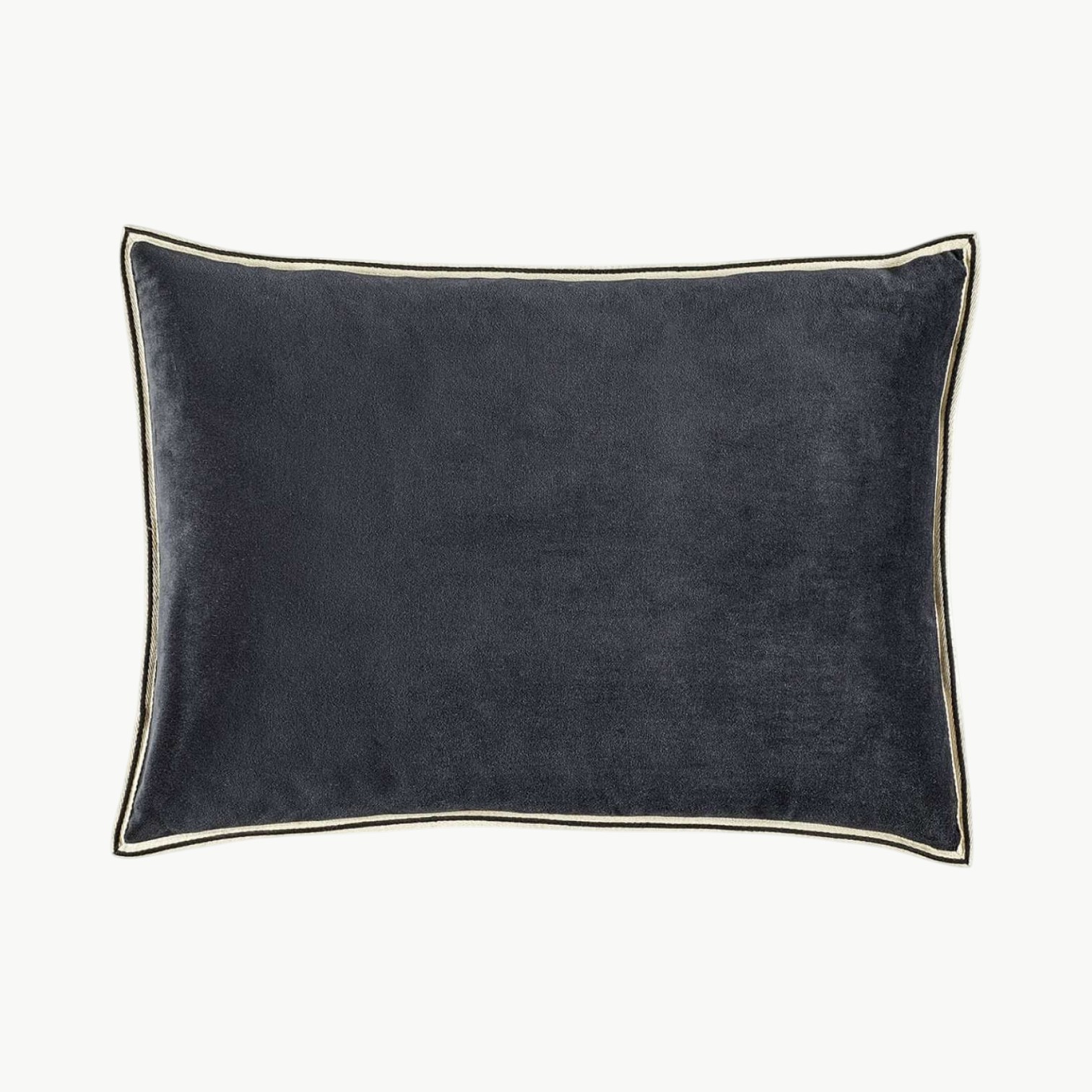 Pyntepute i mørk blå tone med kontrastkant, 40 x 55 cm