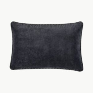 Pyntepute i mørk blå farge med rektangulær form, 30 x 45 cm