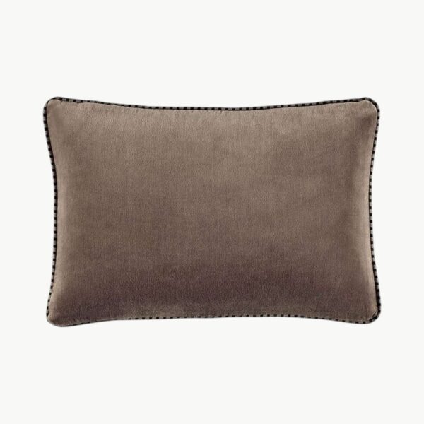 Pyntepute i brun tone med dekorativ kant, 30 x 45 cm