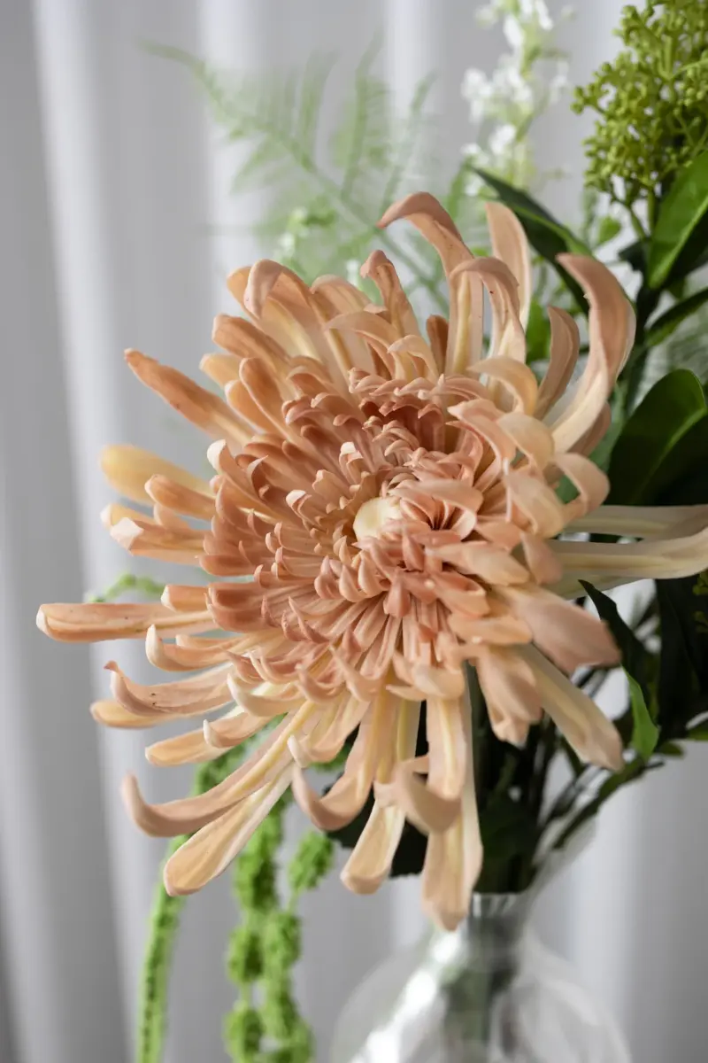Soft Essence – Kunstig Blomsterbukett