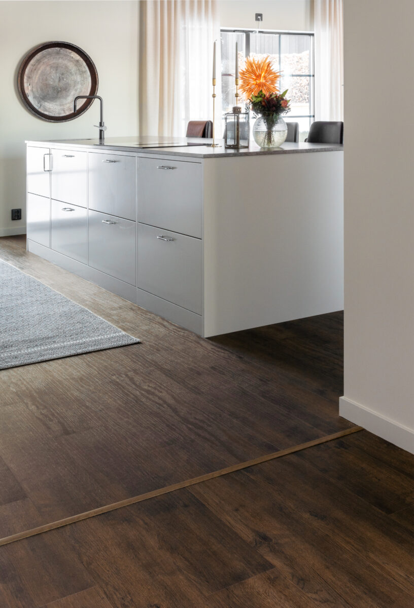 Maxwear Klikkvinyl med kork - Eik Coffee