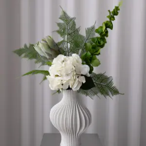 Bloom Objects Soft Essence Bouquet kunstig blomsterbukett med beige krysantemum