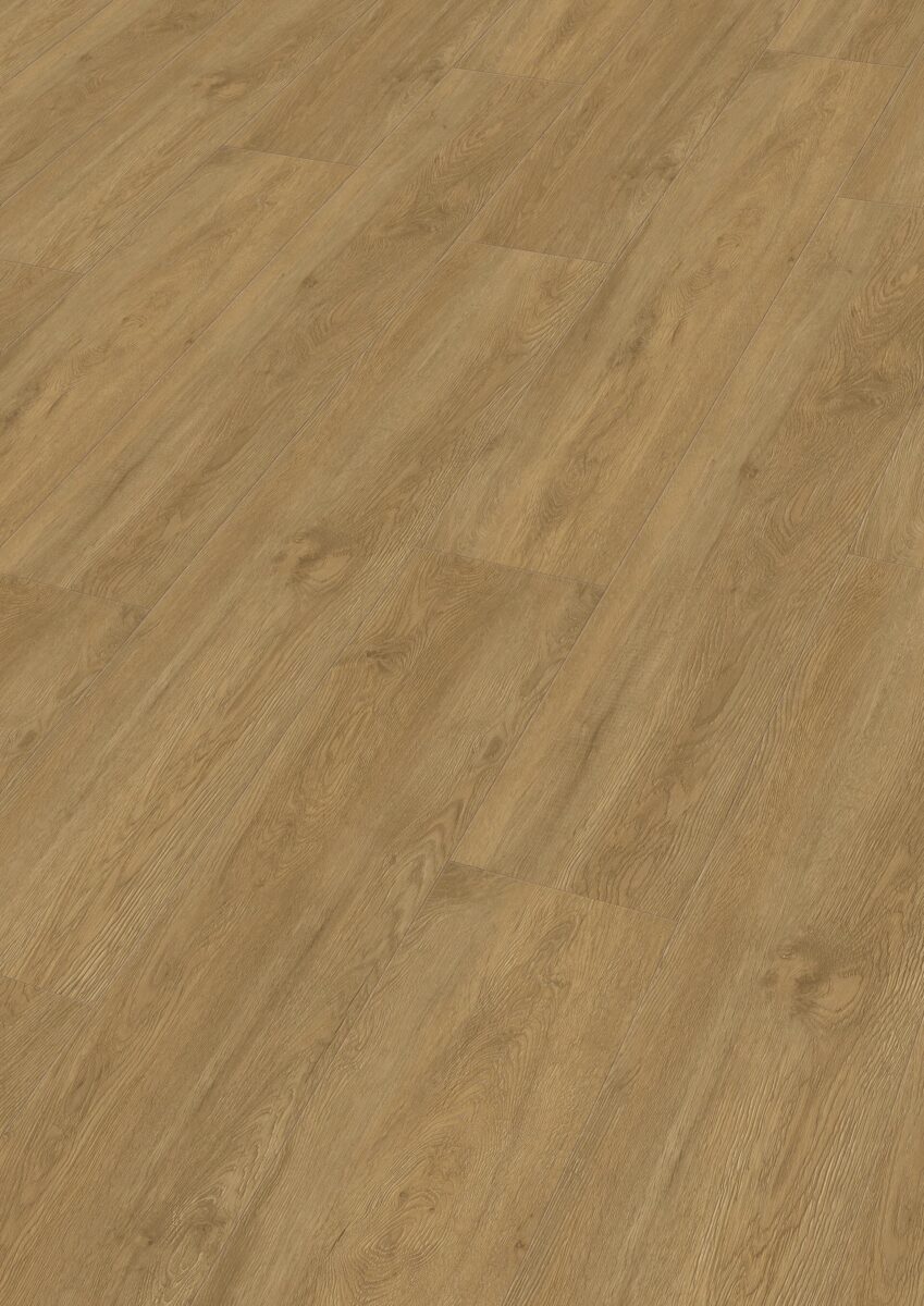 Klikkvinyl gulv i eik med naturlig trestruktur i brun tone