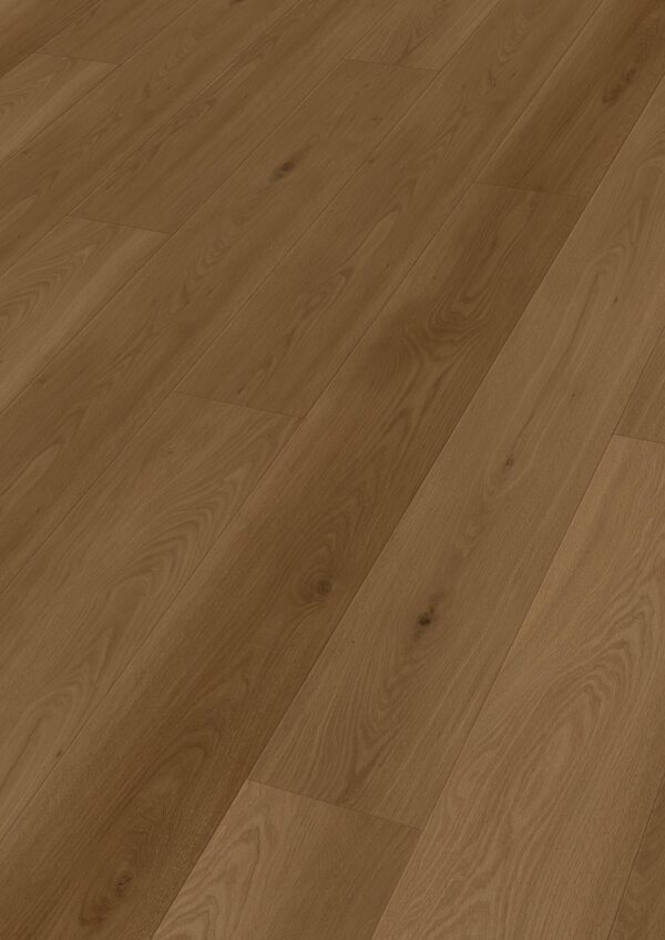 Klikkvinyl med varm eikedekor og brede plank