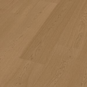 Herdet tregulv i eik Clay Brown med brede planker og naturlig trestruktur