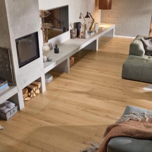 Klikkvinylgulv i eikedekor Natural Old Wood Oak 07114 med lange planker og naturlig trestruktur