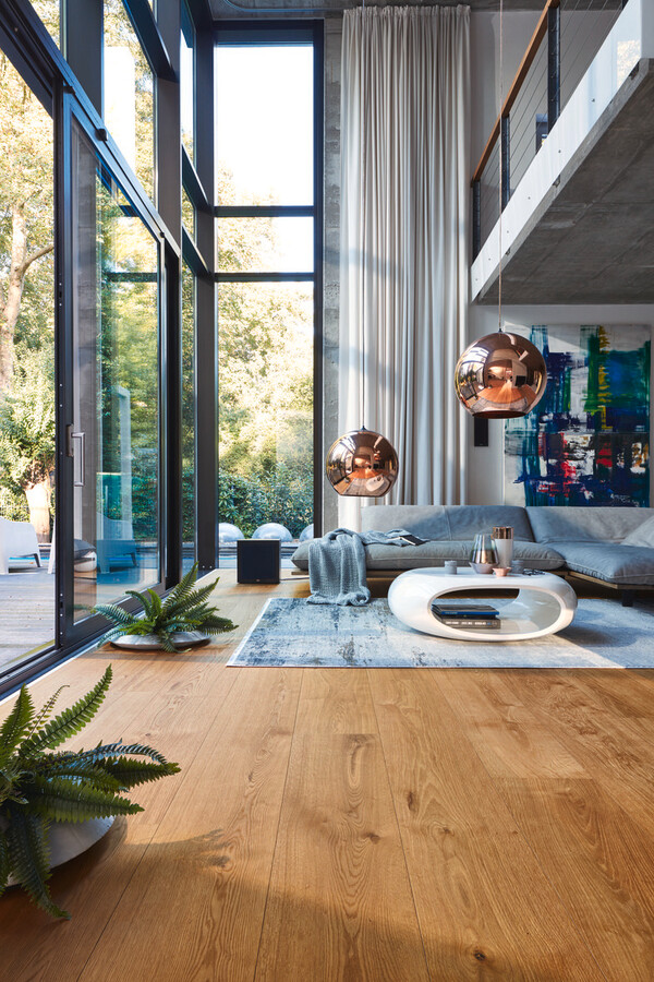 Herdet tregulv i eik Meister Lindura Oak Lively 08900 – brede 1-stavs planker naturlig oljet