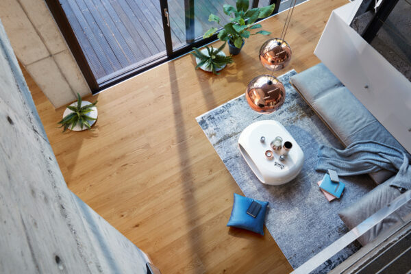 Herdet tregulv Lindura Oak Lively 08900 – Ekstra Brede Planker – Naturlig Oljet - Bilde 2