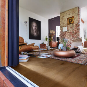 Herdet tregulv Lindura Oak Authentic Olive Grey 08903 – Brede Planker – Naturlig oljet - Bilde 2