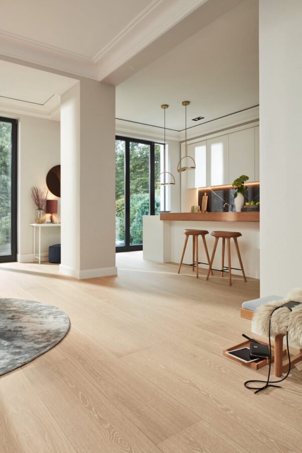 Lindura Natural Champagne Oak 08922 ultramattlakk eikegulv brede planker
