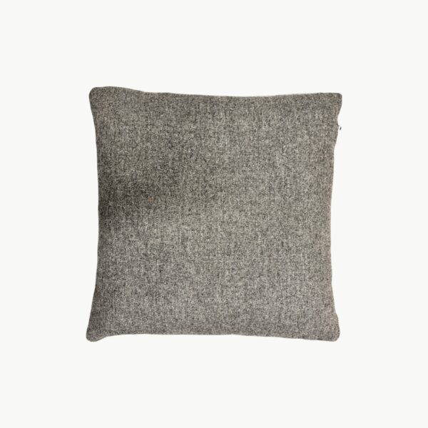 Designers Guild Cormo Zinc Pyntepute 27 43x43 - Bilde 1