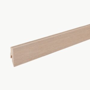 Gulvlist i eikedekor Off-white oak med 3 PK profil