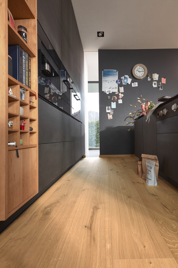 Herdet tregulv Lindura Authentic Pure Oak 08921 – Extra Brede Planker – Ultramattlakk - Bilde 4