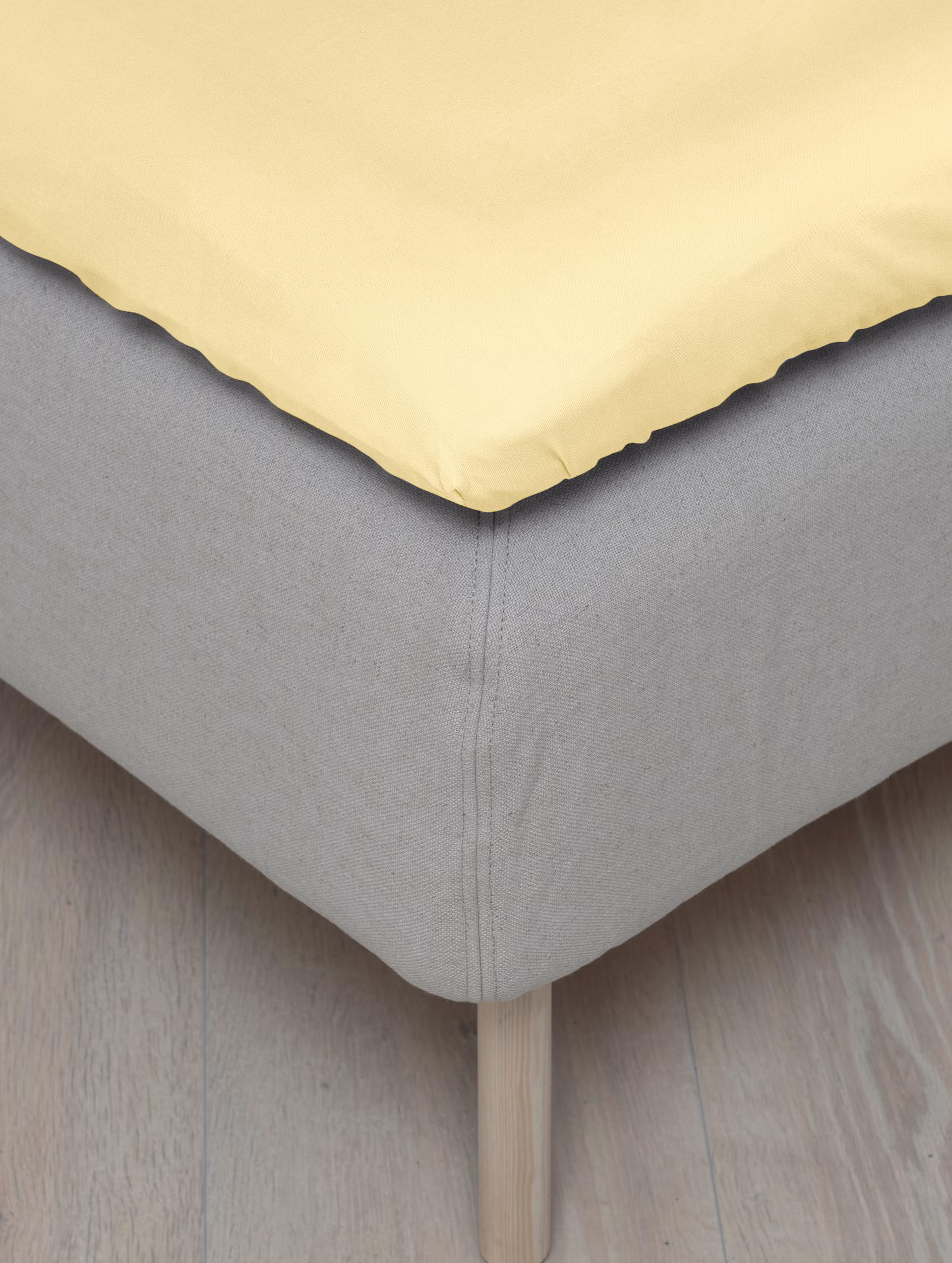 Formsydd laken Harmoni lys gul 180x200 i steinvasket bomullssateng