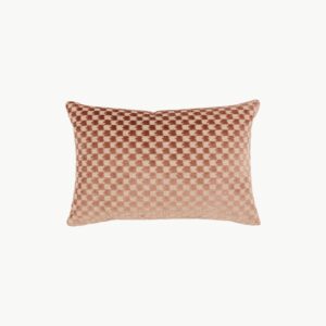 Pyntepute Eden 40 x 60 cm med houndstooth-mønster i dusty pink