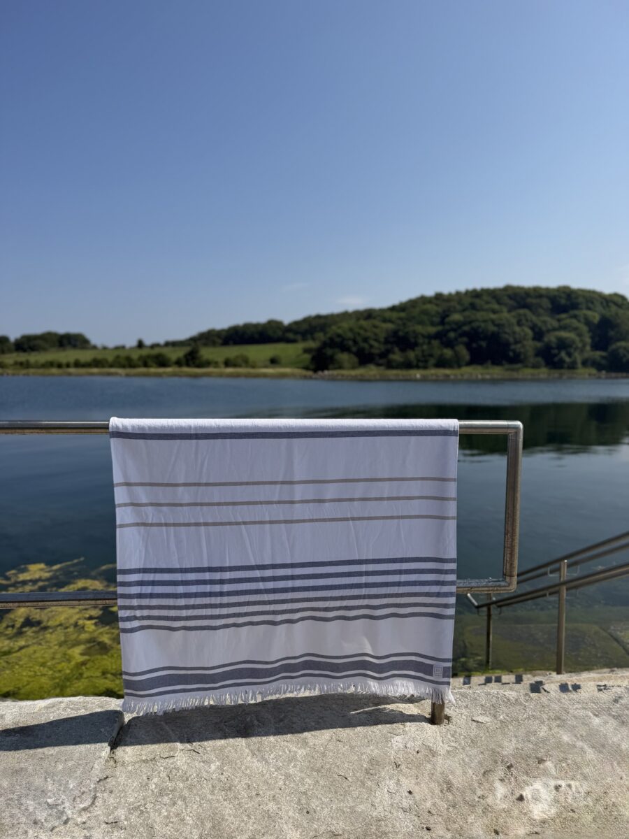 Halvor Bakke Bloubergstrand Håndkle 100x180cm