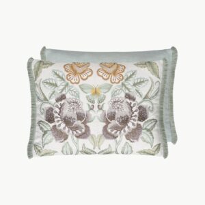 Isabella Embroidered Cameo Pute 45x60cm