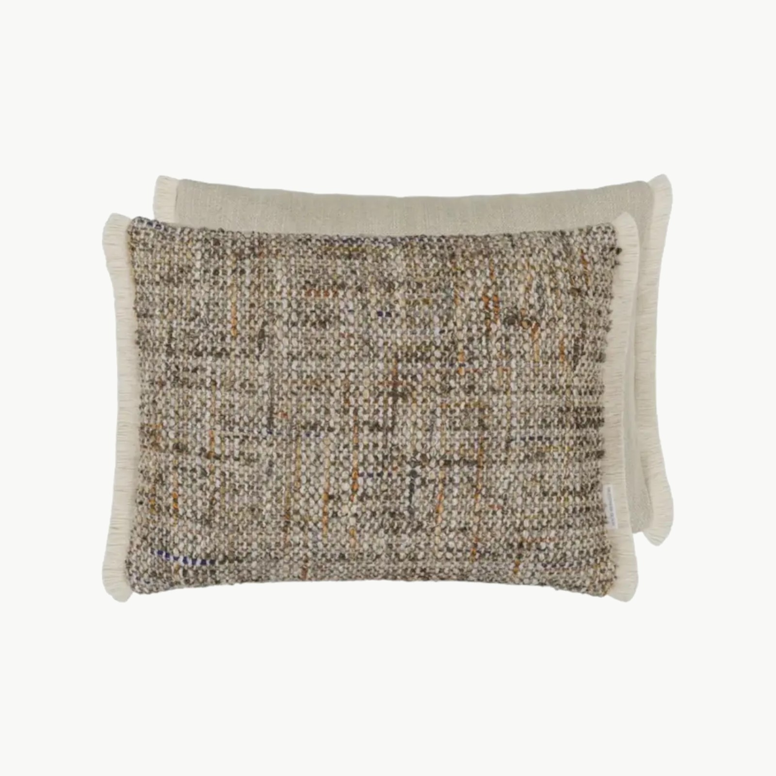 Pradelles Zinc pyntepute fra Designers Guild – elegant tweedstruktur i nøytrale toner med kobber og nøttefarger. Perfekt som dekorativ sofapute.