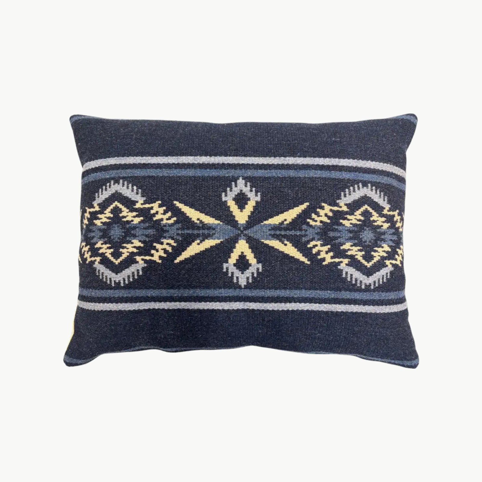 Ralph Lauren Arrowhead Stripe Night Sky pyntepute med geometrisk mønster 60x45
