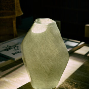 HKliving Gemstone glassvase i jade av Nienke Sikkema – bilde 3