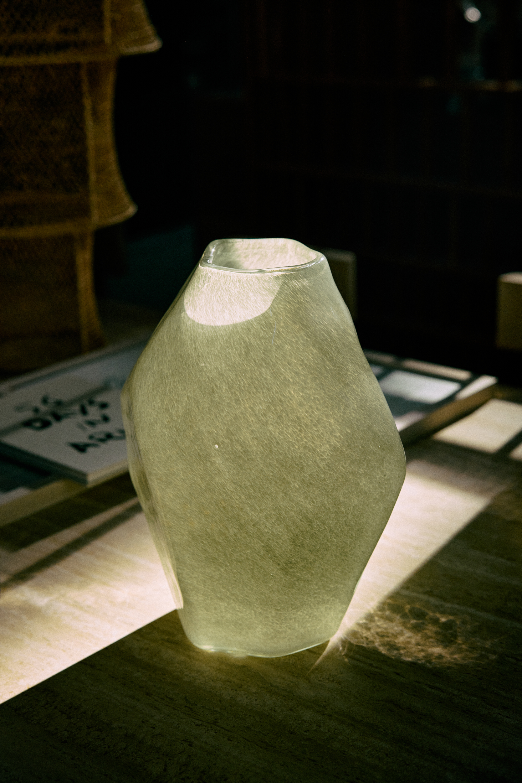 HKliving Gemstone glassvase i jade av Nienke Sikkema – bilde 3