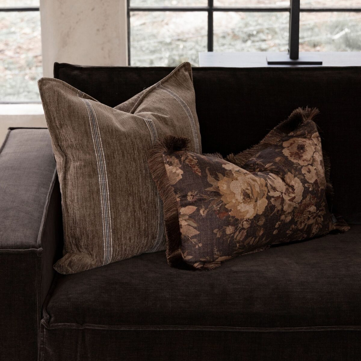 Artwood Rosehill Putetrekk Brun med Frynser 60×60 cm